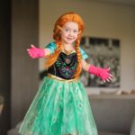 Roberto Justus Instagram - Apareceu a Princesa Anna hoje aqui em casa! Quem aguenta isso? 💙💙💙