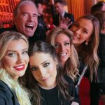 Roberto Justus Instagram - Elas iam fazer uma selfie e eu invadi! Kkkk