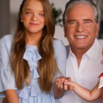 Roberto Justus Instagram - Meu amorzinho @rafapinheirojustus completa hoje 13 anos! Essa menina tão querida de todos, que ilumina a nossa vida e encanta a todos que a conhecem. Sua inteligência, sua alegria contagiante, seu carinho e energia me fazem ser um pai orgulhoso demais. Filhinha, desejo que você possa realizar todos os seus sonhos. Estarei sempre aqui para te apoiar em todos os momentos. Te amo demais! Happy Birthday!🎂🎂🎂💙💙💙 Sunny Isles Beach Miami