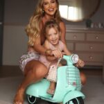 Roberto Justus Instagram - E eu aguento essas duas princesas? Muito amor!💙💙
