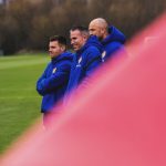 Robin van Persie Instagram – We have a United hero in the building 🫡

It’s been great to welcome @RobinvanPersie to Carrington, alongside Dutch coaches Ruben de Uil and Tim Bakens as part of his UEFA Pro License coaching course 🇳🇱

#MUFC #ManUtd #VanPersie #Netherlands Carrington Training Centre