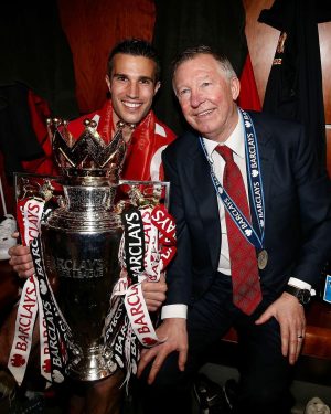 Robin van Persie Instagram - Happy 80th birthday 
Sir Alex 🙌!

Wishing you all a happy and healthy 2022, stay safe & positive 👊(well.. maybe in this case negative) you know what i mean 😂 ❤️