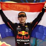 Robin van Persie Instagram – Wow 😱🤯 
What an incredible ending of a Formula 1 season to remember forever! Two fantastic teams going all in for the win. A true champion replaced by another true champion. Congrats to @maxverstappen1. You made us proud 🟠🦁