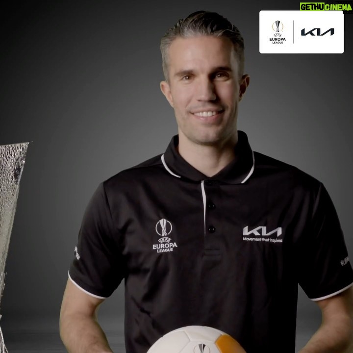 Robin van Persie Instagram - Join me on the #LiftYourDream challenge for a chance to win the ultimate at-home experience for the UEL Final! Share your dream, post your video and inspire others to do the same. #LiftYourDream #UELTrophyTour #MovementThatInspires   13+. Parental consent needed for under 18s. Ends 12/04/21 at 11:59pm BST. Full T&Cs apply.