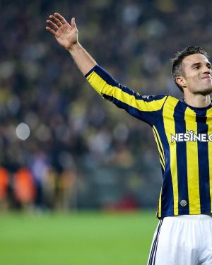 Robin van Persie Instagram - #OnThisDay 20 years ago it all started as I made my professional debut!

Swipe ➡️ to take a trip down memory lane ⚽❤️
