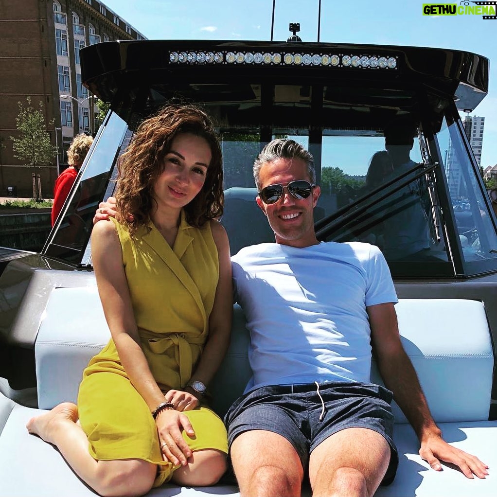 Robin van Persie Instagram - Age is just a number 😉😍 Happy birthday #38 @bouchravanpersie 🥳 Time flies when having fun together ❤️