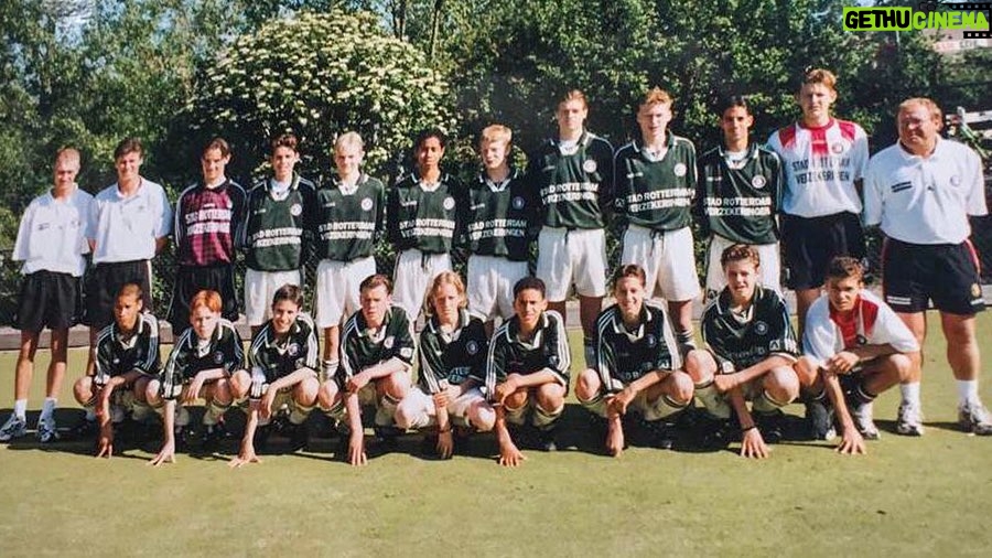 Robin van Persie Instagram - @feyenoord U16 - 2021 vs. 1999 This season as the coach, back then as a player. I love working with this young, talented group! Looking forward to what this season is going to bring! Let's go boys 👊🏻