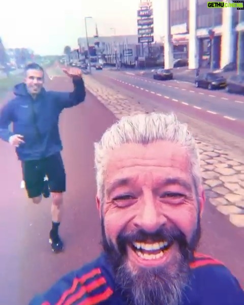 Robin van Persie Instagram - Worry less, run more 💥 Went for a nice run in my beautiful hometown with my friend @labrie_was_here #15K 💪! Next up: 1/2 Marathon 😜 Rotterdam, Netherlands