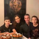 Robin van Persie Instagram - Bye bye 2020.. 🤔🤷🏻‍♂️🙄 So ready for 2021! May the New year bring us more positives, but that’s not so difficult I guess.. Wishing you all the best, good health and prosperity for 2021! How difficult it may be sometimes, stay positive and keep chasing your dreams 💫