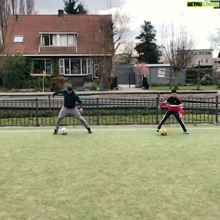 Robin van Persie - 132.8K Likes - We’re not the best dancers but put a ball at our feet and.. 😏 Having some fun with @shaqueelvanpersie 🕺🏼 Stay safe everyone 👊