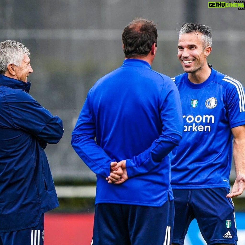 Robin van Persie Instagram - Another good session done @feyenoord ✅💪 Looking forward to see the boys back in action again on Sunday ⚽️! 1908