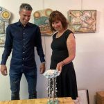 Robin van Persie Instagram – Lovely to catch up and see your great creations, mom 😁❤️ Happy to see you have always followed your passions, I’ll forever be a proud son!