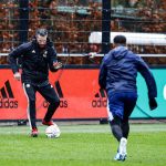 Robin van Persie Instagram - First day at the office 💼⚽ Good to be back, it was fun @Feyenoord 👊🏻 Trainingscomplex 1908