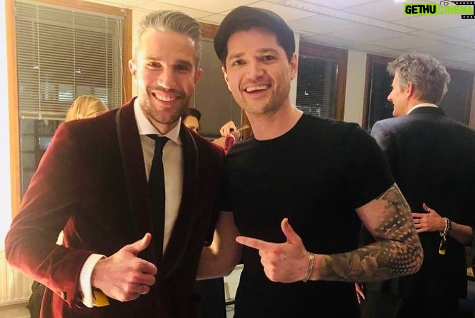 Robin van Persie Instagram - Had a great night at the NOC*NSF Sportgala 2019. Congratulations to all the winners. And thank you NOC*NSF for honoring my former teammates Arjen Robben, Rafael van der Vaart, Wesley Sneijder and myself. Always nice to look back at the wonderful moments we shared together. And a huge thank you to @thescriptofficial for coming all the way to Amsterdam to perform for us tonight. Turns out @thescript_danny and I both admire each others work! Was a pleasure to meet you guys. See you at your next concert in Holland. 🤩🤝
