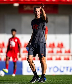Robin van Persie Instagram - Hard fought away win! So proud of the team and staff 💪

Next up: Lazio 🔥 #UYL