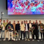 Robin van Persie Instagram - Vereerd met de benoeming tot bondsridder door de KNVB 🙌🧡 Mooie bijeenkomst vandaag met veel oude bekenden! Op naar vanavond 🦁