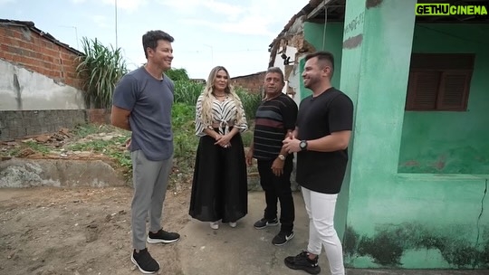Rodrigo Faro Instagram - Estão acompanhando o “De volta ao passado” com a @kallyfonseca? #horadofaro