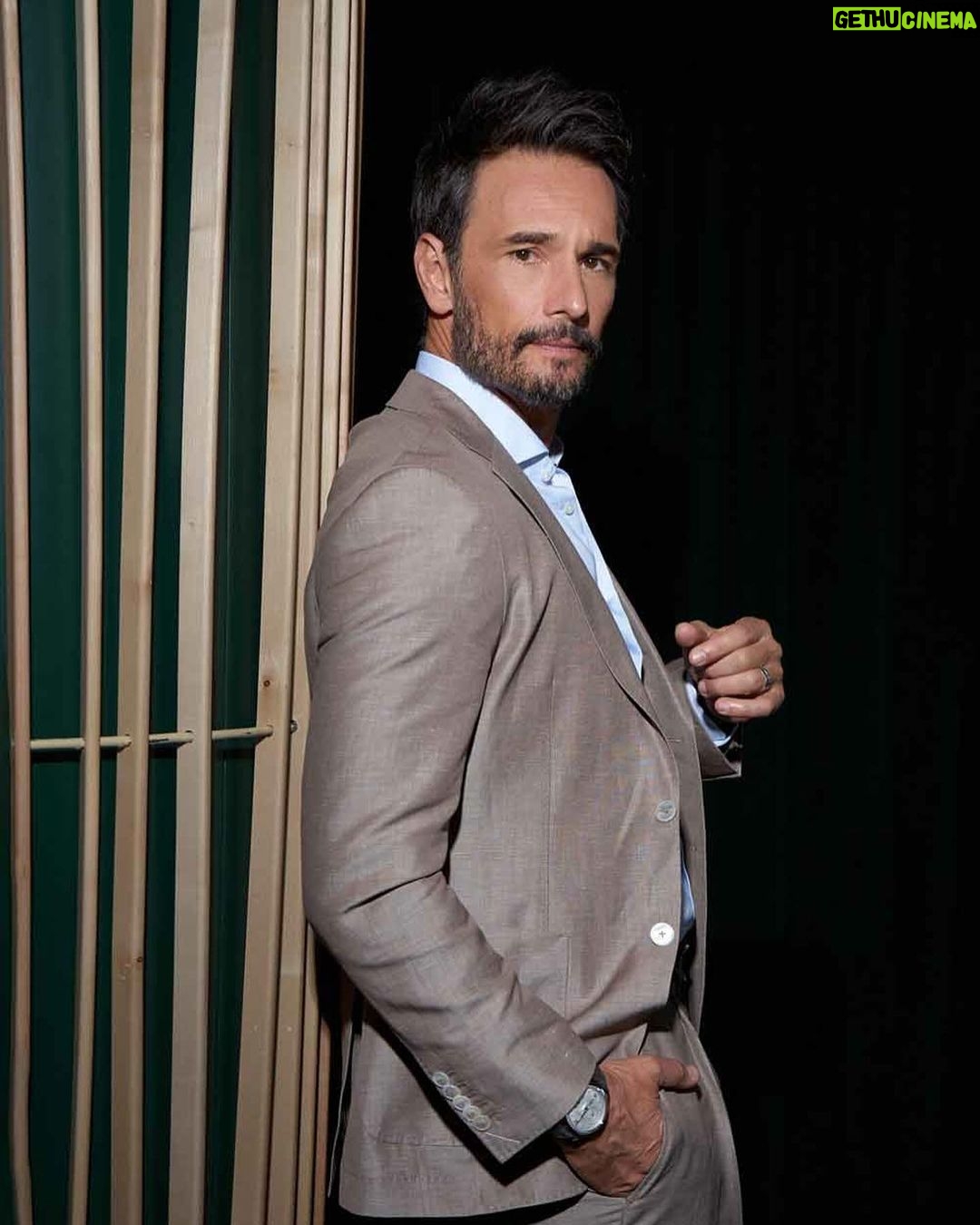 Rodrigo Santoro Instagram - #Tbt @madmenmagazine 🌻 📸: @adrian_nucelaar