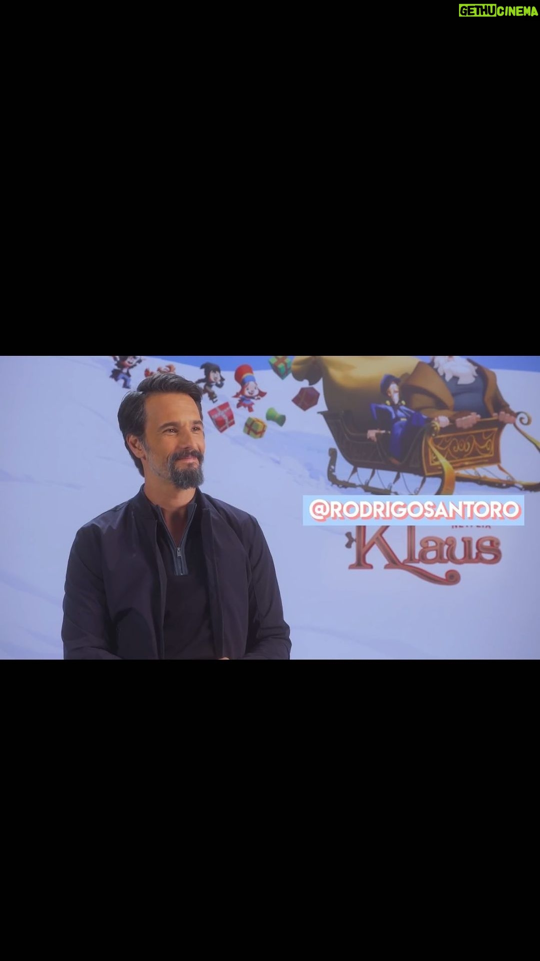 Rodrigo Santoro Instagram - Onde tudo começou… Em 2019, durante o lançamento de #Klaus (@netflix), a @foquinha relembrou um fato histórico: a criação da minha primeira conta do @instagram ;) #Tbt