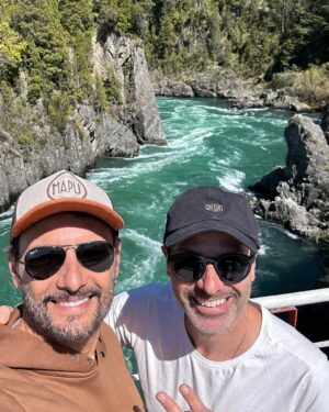 Rodrigo Santoro Instagram - Patagônia chilena, outubro 2023.

📸: @gustavozylbersztajn