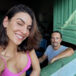 Rodrigo Santoro Instagram - Nem mil imagens traduziriam essa expedição na Amazônia. É preciso estar aqui pra ouvir os sons da natureza, compreender os seus caminhos e a sua forma de vida. Muitas raízes e histórias pra contar. Passar esses dias aprendendo em um dos nossos maiores patrimônios foi muito significativo.