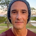 Rodrigo Santoro Instagram - Um pouco da poesia de #Drummond nesse #DiaDasMães Que sejam eternas❤️ #HappyMothersDay