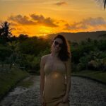 Rodrigo Santoro Instagram – 脌s mulheres da minha vida, hoje e sempre, eu s贸 tenho a agradecer. A caminhada com voc锚s me ensina e me estimula. Obrigado por serem inspira莽茫o e por me impulsionarem pra mergulhar na vida que acreditamos. Farei o que for preciso pra que todos os dias das nossas vidas sejam o dia de voc锚s 馃崁鉂わ笍
#DiaDasMulheres