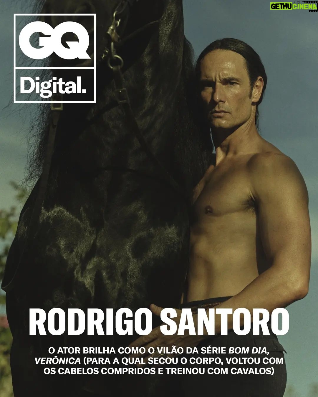 Rodrigo Santoro Instagram - Um dos maiores astros brasileiros em Hollywood, o fluminense @rodrigosantoro, 48, despontou em novelas e sΓ©ries globais e, depois, deslanchou com uma carreira internacional. Estrelou trabalhos como πππππππ ππππ‘π π΄πππ e 300, alΓ©m de sΓ©ries do naipe de πΏππ π‘, πππ π‘π€ππππ e, a mais recente, ππππ ππππ. Agora, tornou-se o vilΓ£o da ΓΊltima temporada de π΅ππ π·ππ, πππΓ΄ππππ, da @netflixbrasil.Β Em entrevista para a GQ Brasil, o ator fala sobre a paixΓ£o pelos esportes, o gosto pela poesia e o horror Γ zona de conforto. Cola em gq.globo.com Fotografia: @gustavozylbersztajn Texto: @carolmudjo Styling: @rafaellazzini Beauty: @patrickpontes DireΓ§Γ£o Criativa: @ap.work Segunda cΓ’mera de fotografia: @luismoraisfoto Assistente de foto: @ander_sb77 Assistente de foto: @bruto_1994 Tratamento de imagem: @doctorraw_retouching