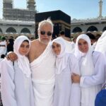 Rogena Instagram - الحمد والشكر لله اللهم دمهانعمة واحفظها من الزوال 🙏 مدد يارب مدد بلا عدد 🙏🙏🙏 @ashrafzakyoffical @mayathezaki @mariaamzaky @kadinafashionsabah ❤️❤️thank you ❤️❤️ Makkah Masjid-ul-Haram