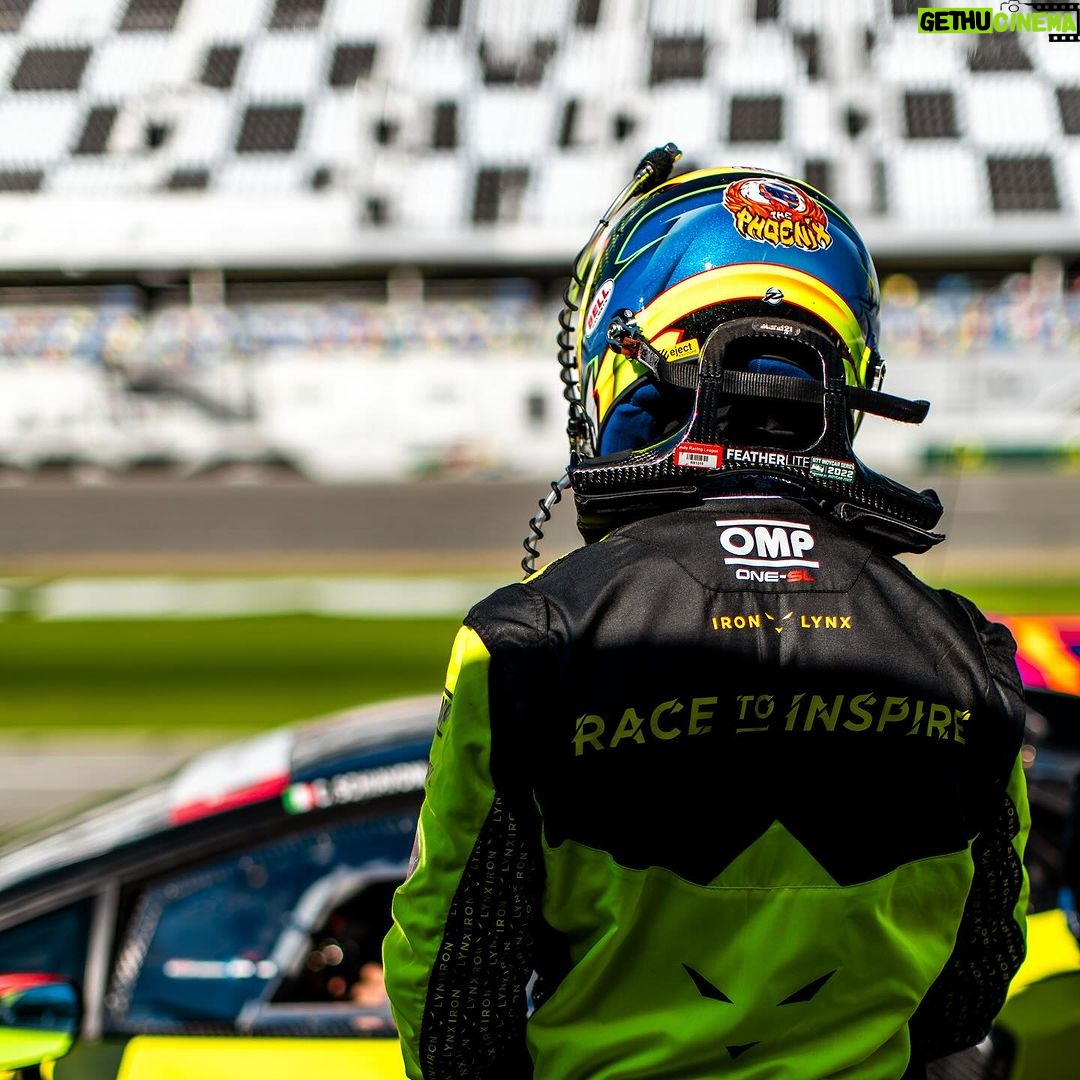 Romain Grosjean Instagram - Daytona day 2 Lot of fun with the boys at @iron.lynx The @lamborghinisc Huracan feels and look good on track 💪🏻
