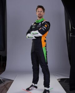 Romain Grosjean Instagram - New colors look good ! Excited for what’s to come 💪🏻 Vamos @juncoshollinger #thephoenix