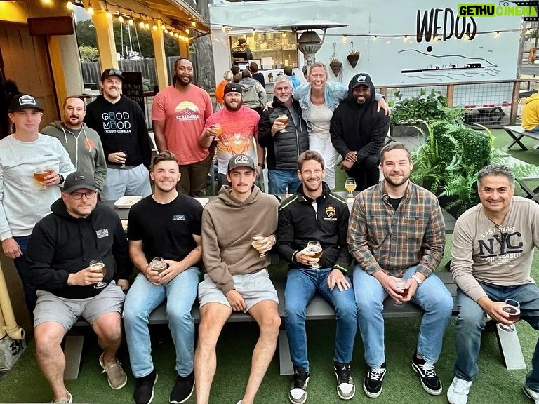 Romain Grosjean Instagram - Fantastic evening with the 28 crew. #team WeatherTech Raceway Laguna Seca