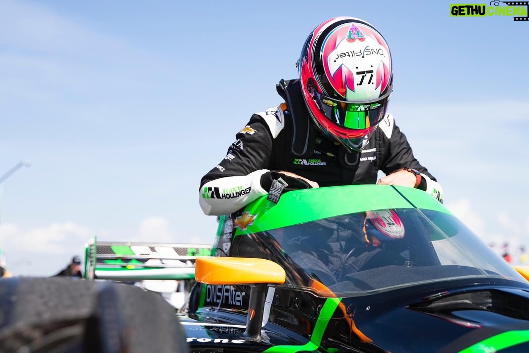 Romain Grosjean Instagram - Feels good and ready for the season opener in St Pete 💯😃 #indycar #juncos @juncoshollinger