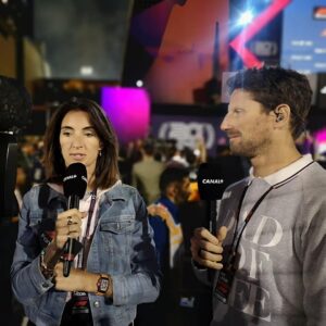 Romain Grosjean Instagram - Bahrain with @canalplus was very fun.
Great to see so many familiar faces and friends in the paddock.
@f1 doing an incredible job again