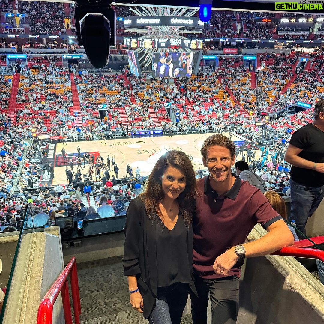 Romain Grosjean Instagram - Happy #valentinesday my love Thanks for making every day of my life special and unique Love you ❤️ Mosquito