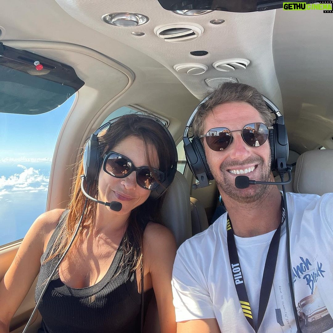 Romain Grosjean Instagram - Happy #valentinesday my love Thanks for making every day of my life special and unique Love you ❤️ Mosquito