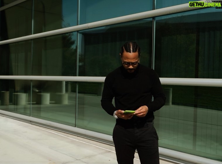 Romeo Miller Instagram - •Building a team that will change the world. Steve Jobs once said, “Innovation distinguishes between a leader and a follower”, meaning it’s easy to jump on the bandwagon and follow along with what everyone else is doing. But true leaders are the ones coming up with out-of-the-box ideas that set a new standard for “business as usual”. The automotive industry is just a piece of our TRION ecosystem, TRION and SHANGO Tech will help rebuild cities and our @trionsupercarsgroup CEO Richard Patterson ideas will be the next blueprint. Thank you @mayorjerrydyer and to the city of Fresno! We are on the same mission. Psalm 139:16 Photography by @kermel_yohannes. Fresno City Hall