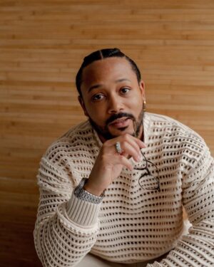 Romeo Miller Instagram - Daddy era. 34 🌱

Photography by @sarah.lizphotos.