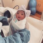 Romeo Miller Instagram - Meet Baby R! 🇯🇲🇩🇴🇺🇸 That’s my lil twin! Swipe left to see what I’m talking bout ha. Ps: Baby R and her mom got a new baby company coming soon; mines gone be good for life. Go follow @thedrewyco and visit DrewyCo.com #GenerationalWealth #GirlDad #GodisGood #Ownership #BabyBoss #TheBestDayEver