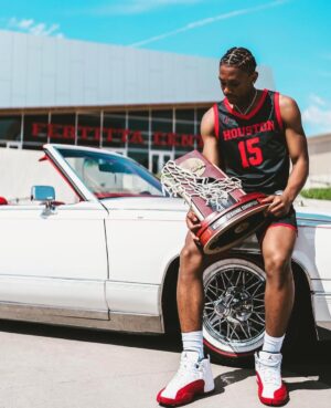 Romeo Miller Instagram - Wouldn’t have missed this day for the world. The baby of the family @mercymiller is off to college next year! Proud of you; you are conquering your dreams and will be playing on one of the best college basketball programs in the world after high-school. Back to where it all started. TyTy birthplace. HTOWN it’s up!!! #ForTyTy #ForTheCity #gocoogs @universityofhouston @houstoncougars #UofH 🚀🤠 ⬆️