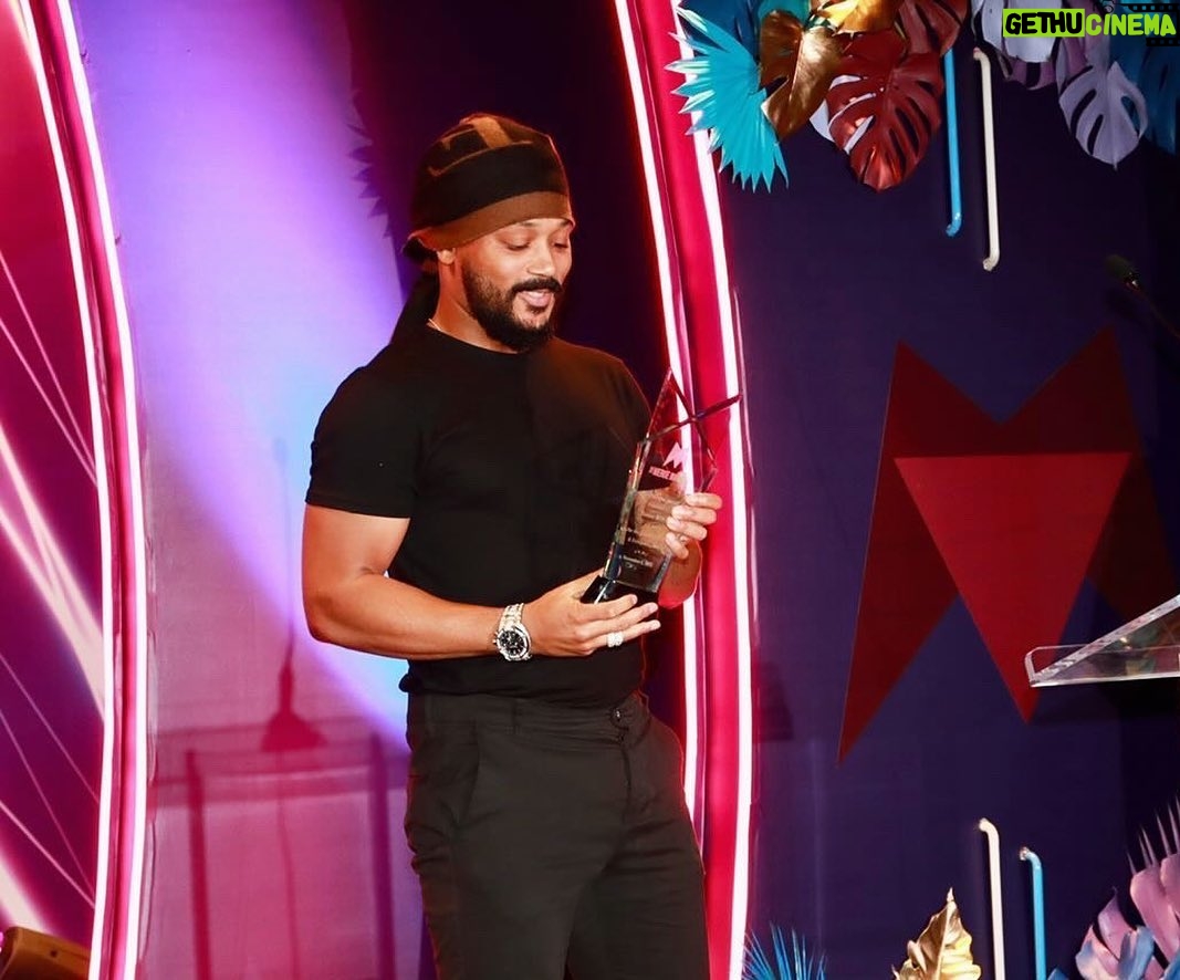Romeo Miller Instagram - Wow!!! Another one for the books! The youngest ever to be honored and to receive this award. I’ve accomplished a lot so early, but the best is yet to come. The success I’ve been blessed to have was just practice and preparation like David. I was a kid and now I am a man, and I’m finally just becoming the best version of myself. Thank you for the recognition MERGE and @att, and for everybody and anybody whoever believed in me. Gracias! Merci! And Blessings! Psalm 31:15. #ForTyTy 🤍🕊 Photography by @dynslens_photography. Beverly Wilshire, Beverly Hills (A Four Seasons Hotel)
