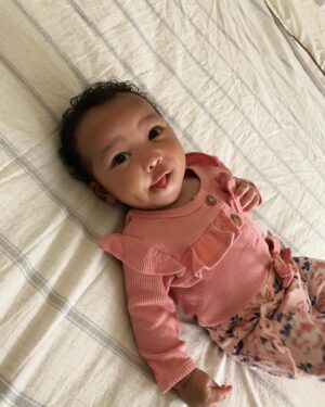 Romeo Miller Instagram - I introduce to you, THE LION QUEEN! My daughter aka my world, my light, my joy, my @thedrewyco partner, my triumph, my hope, my balance, my twin, my love, my baby genius, my heart, my angel, my first, my biggest blessing, my everything! The world will hear your roar. Thank you for making daddy a better man Baby R. Psalm 127:3 💕

ps: you were just born please stop growing so fast 🥹😫