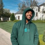 Romeo Miller Instagram - Just chilling in my Cozy Green @im.it hoodie by fashion designer Itali Miller aka my talented lil sister. The materials on her new line are exquisite plus super comfy. Can’t wait for it to drop! Go follow @im.it now to tell her to drop some pieces for the holidays! Everywhere 2022. #IMIT Calabasas, California