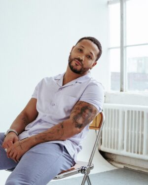 Romeo Miller Instagram - My fave pics of 2022 happen to be by the amazing and talented @sarah.lizphotos. The best is yet to come! Happy New Years and more peace ☮️ and blessings ✝️ to you and yours. B Ë L Î Ë V É • Mark 9:23. Hello 2023.