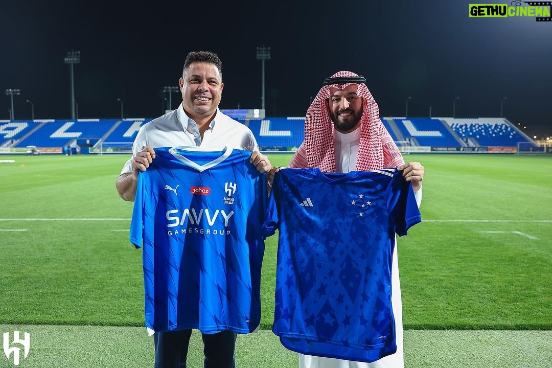 Ronaldo - 403.8K Likes - Ronaldo “The Phenomenon” at #AlHilal Club 💙
📸 الأزرق يليق في الظاهرة “رونالدو” 💙
#الهلال