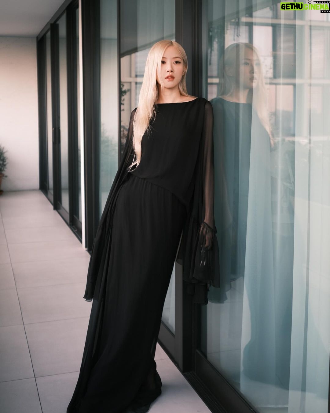 Rosé Instagram - Saint Laurent pre-oscar party in @ysl @anthonyvaccarello ❤️ Hollywood, California