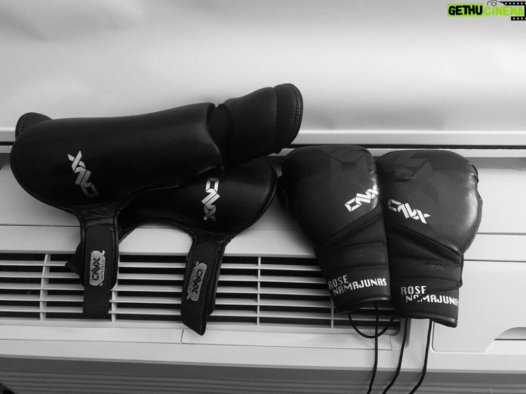 Rose Namajunas Instagram - I take much better care of my gear these days make sure they dry and clean. When it’s nice u want them to stay nice. Respect ur tools for ur profession! thanks @onxlabs for the awesome shin guards I have been very picky about my shin guards that’s why I had the same ones since I was on TUF 😳 cause every other pair were annoying and somehow they didn’t stink after all these yrs 🤷‍♀️ but now I’ve got a true upgrade! Thanks Trevor been putting some good miles on these babies already! 🙏💕