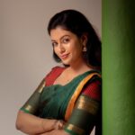 Roshini Haripriyan Instagram - Kaadhal kanavaye ✨ Thank you @navin.appu for this beautiful reel ♥️ Outfit @ivalinmabia MUA @abhirami_mua Hairstylist @_shalini_mua_ Location courtesy @marutham.village.resort #roshniharipriyan
