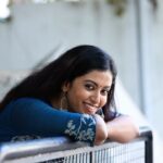 Roshini Haripriyan Instagram - 💙💙💙 Styled by @paviiiee_08 Outfit @soul__spectrum 📷 @bigshot_studios Edit by @vignesh_d_war #cookwithcomali #cookwithcomali3 #roshni #roshniharipriyan