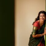 Roshini Haripriyan Instagram - தாவணி ♥️ Photography @navin.appu Outfit @ivalinmabia MUA @abhirami_mua Hairstyle @_shalini_mua_ Location courtesy @marutham.village.resort #roshniharipriyan Marutham Village Resort